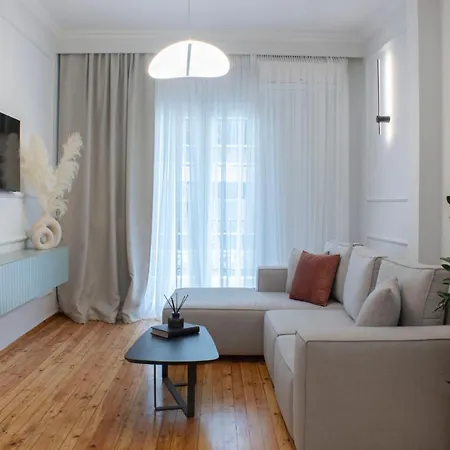 Stylish Modern Classic Apartment